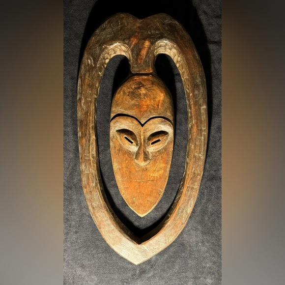 AFRICAN KWELE MASK - Picture 2 of 6
